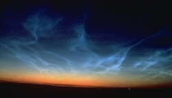 芬蘭上空的夜光雲
